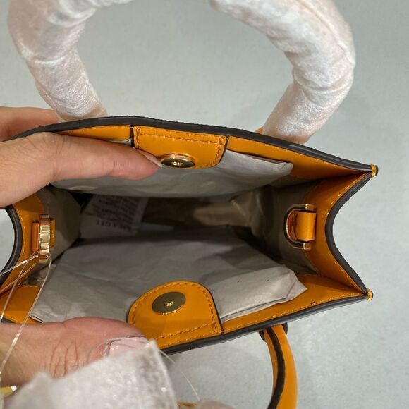 Michael Kors Mercer Honeycomb Gold Signature PVC  Crossbody bag - Picture 6 of 10